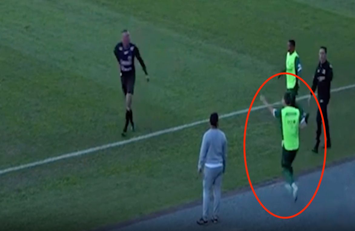 坐在替补席, 认了此事