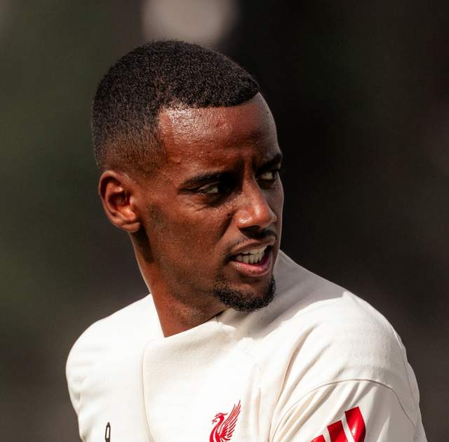 src, 场英超破门